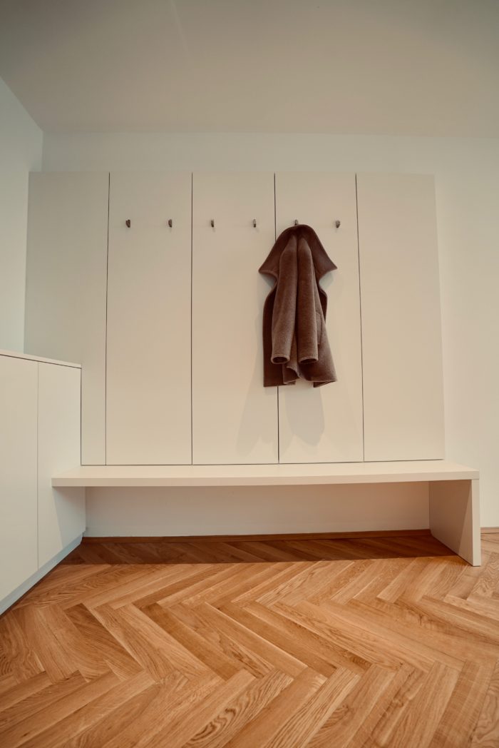 garderobe | weiss matt | stromzählerschrank versteckt